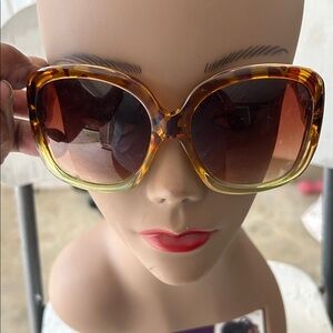 Tortoiseshell Oversized Women’s Sunglasses - Brown Lens